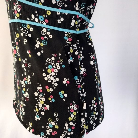 Cherokee Studio Black Floral Back Tie Scrub Top - Picture 6 of 14